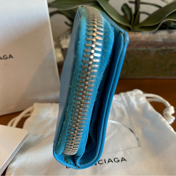 Balenciaga Paper Continental Zip Around Wallet w/ box & dust bag - Picture 8 of 10